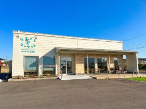 能登の新名所「クチノトマーケット」ランチ・お土産・遊び場を網羅｜宝達志水町