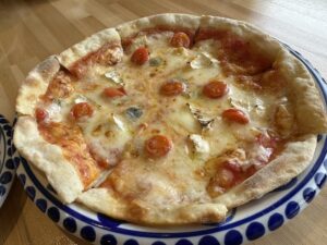 自家製生パスタに隠れメニューのチーズパン！「グルッポ　ラ・ジーロ」【七尾市】